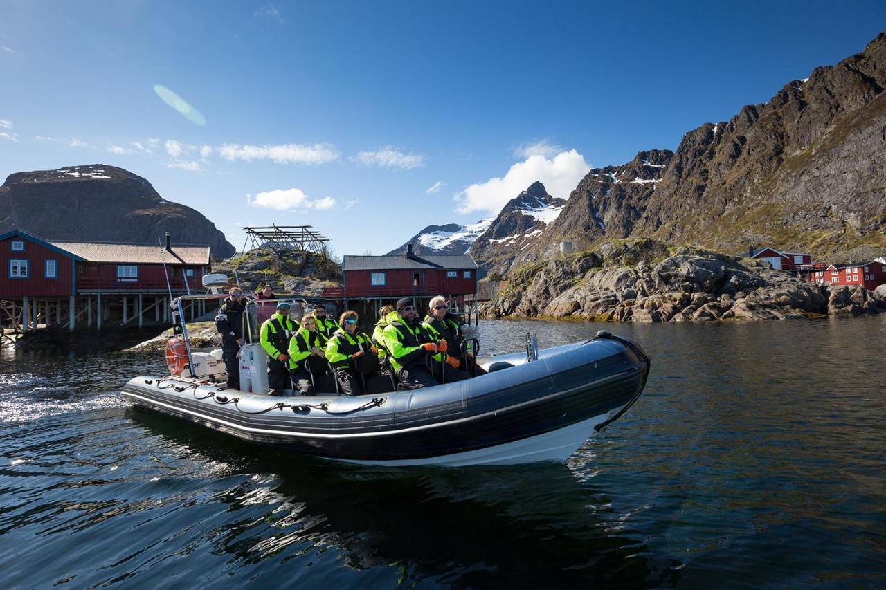 The Tide - Hotel Sørvågen Bagian luar foto
